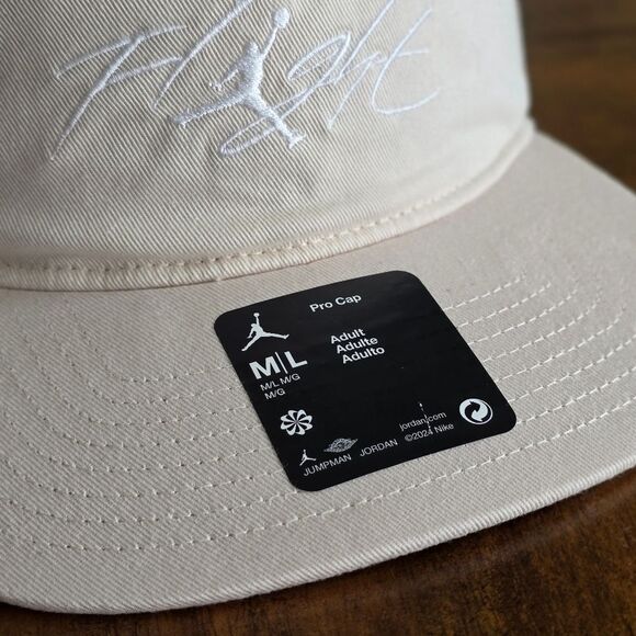 Nike Air Jordan Hat Flight Pro Strap 5-Panel Beige White Adjustable Cap Size M/L - Picture 5 of 12